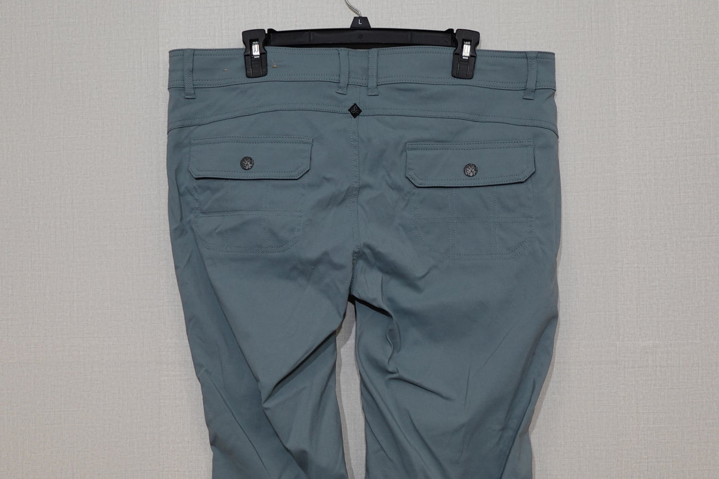 PraAna, New Pants, 16