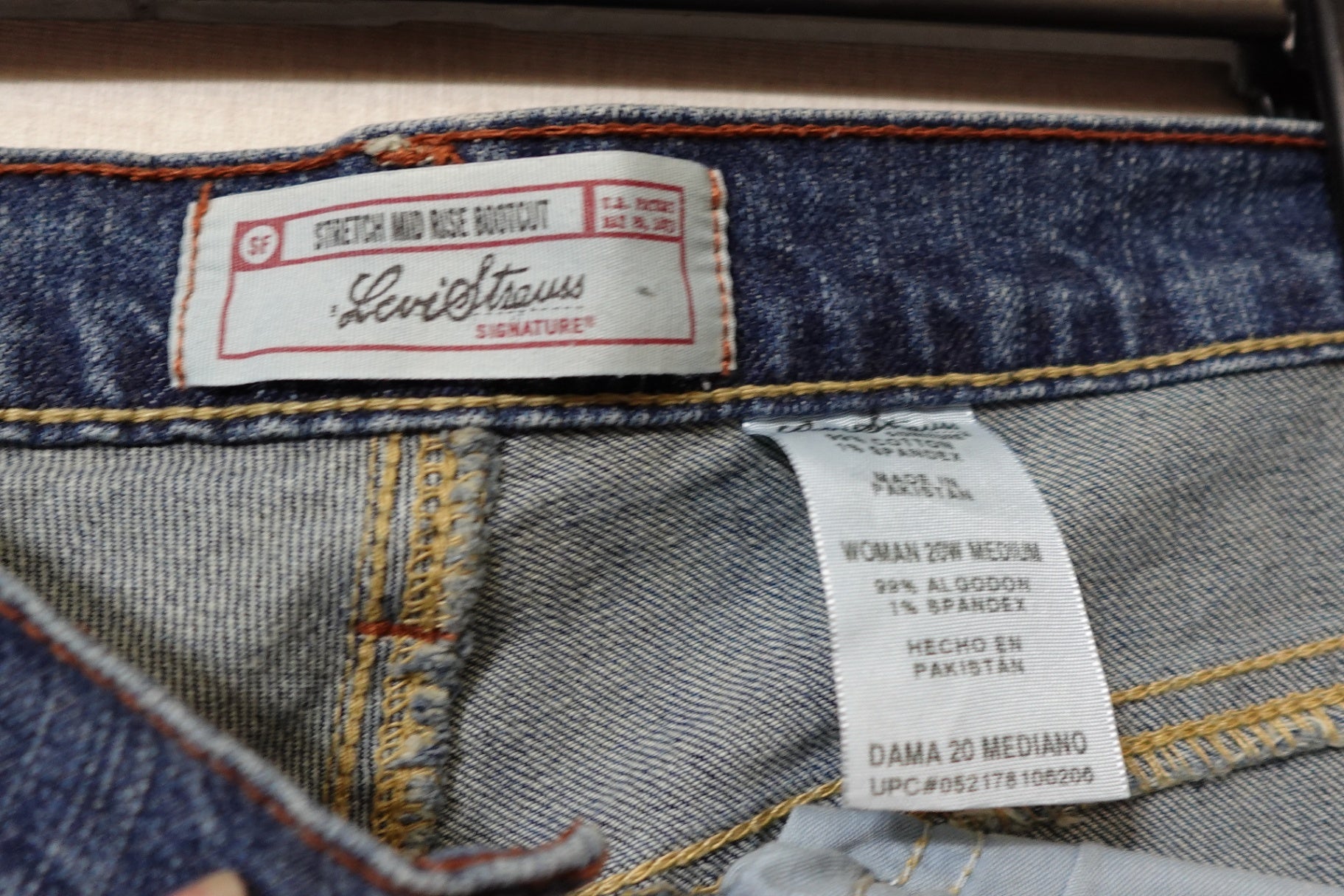 Signature Levi Strauss, Jeans bootcut, Size 20M