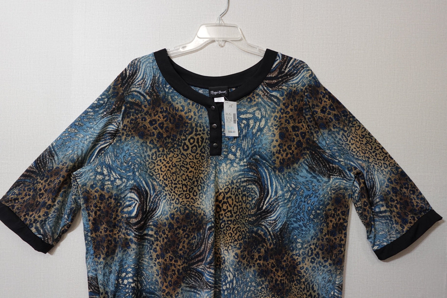 Maggie Barnes, New short sleeve top, Size 3X