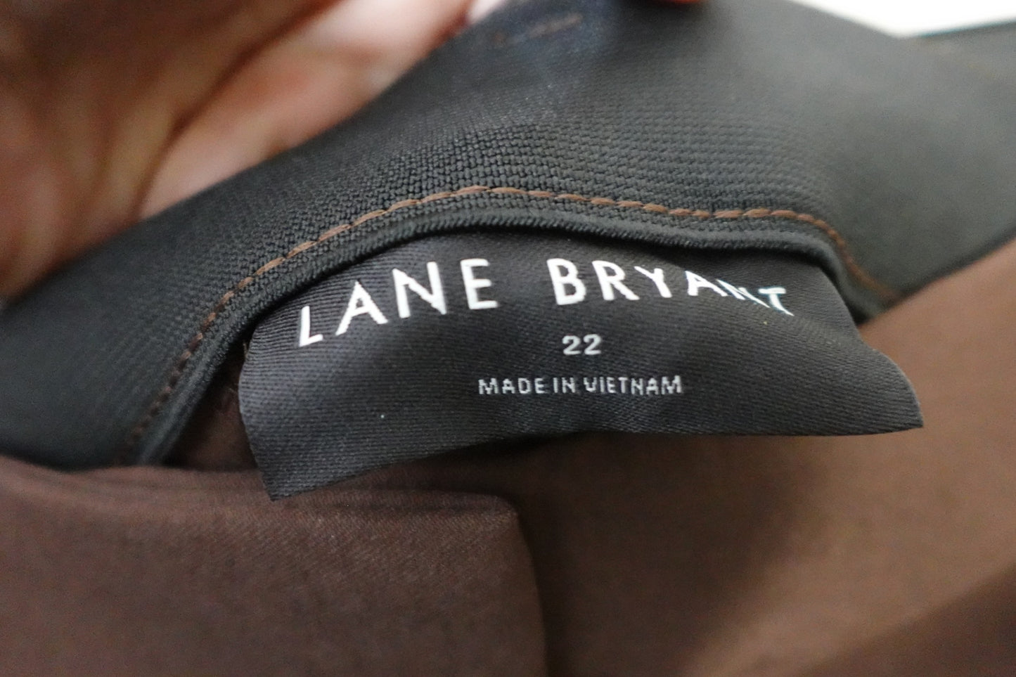 Lane Bryant, New Pants: Capri Mid-rise, Size 22