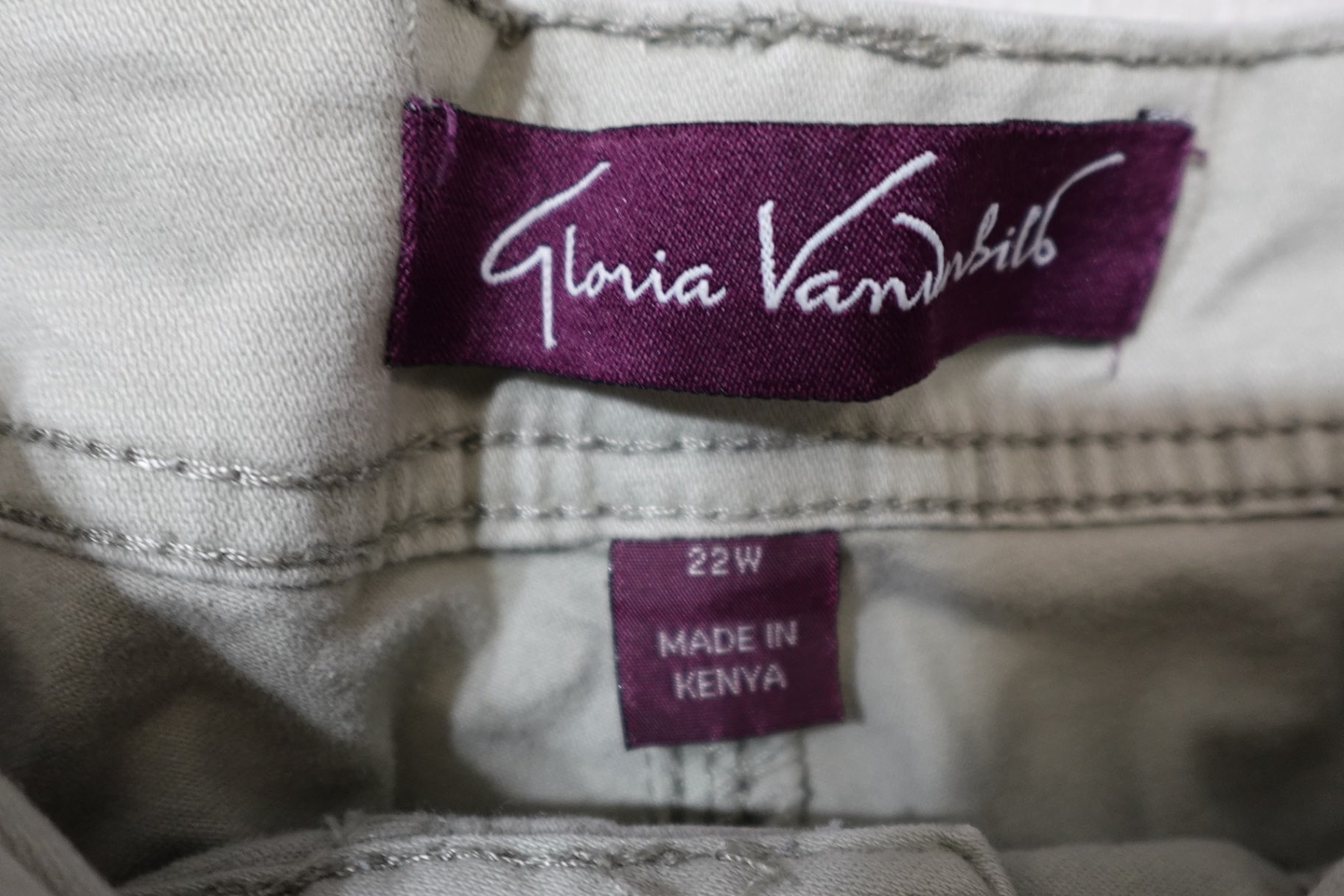 Gloria Vanderbilt, Capris, Size 22W