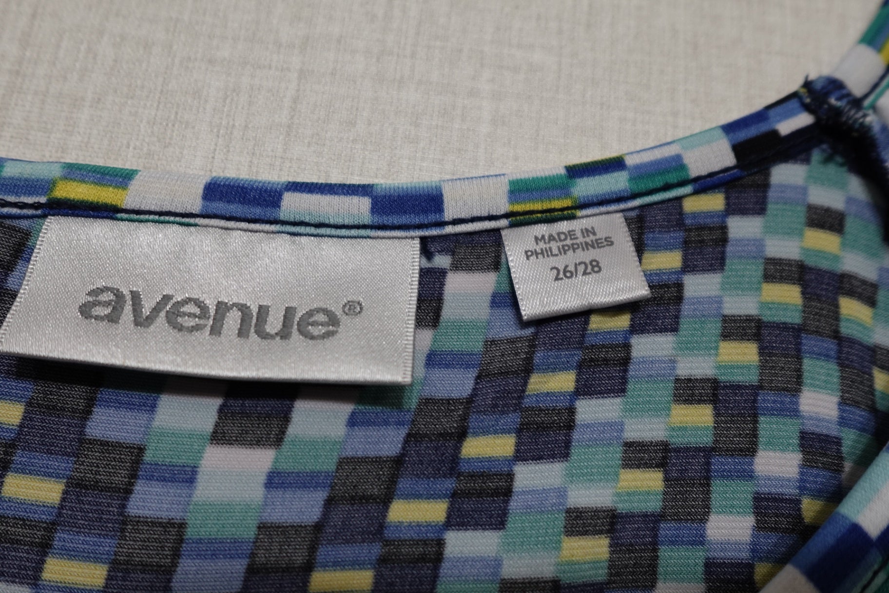 Avenue, SHORT SLEEVED TOP, Size 26/28