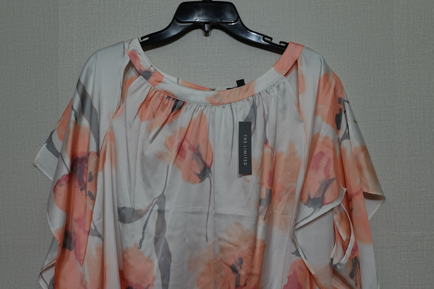 The limited, New Short Sleeved Top, Size 3X