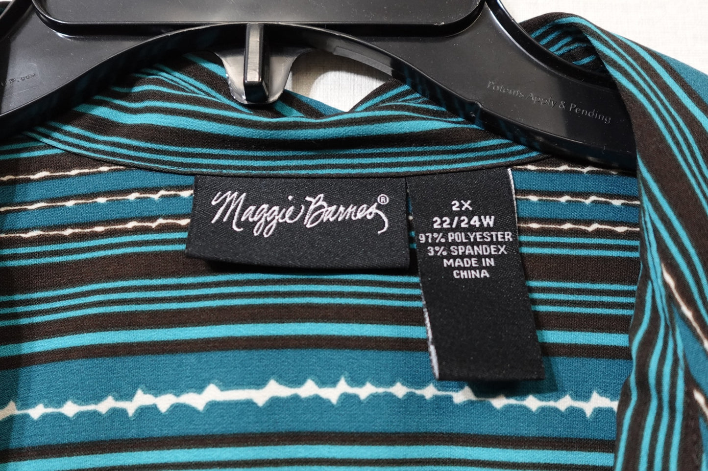 Maggie Barnes, Short sleeve top button down, Size 22/24W