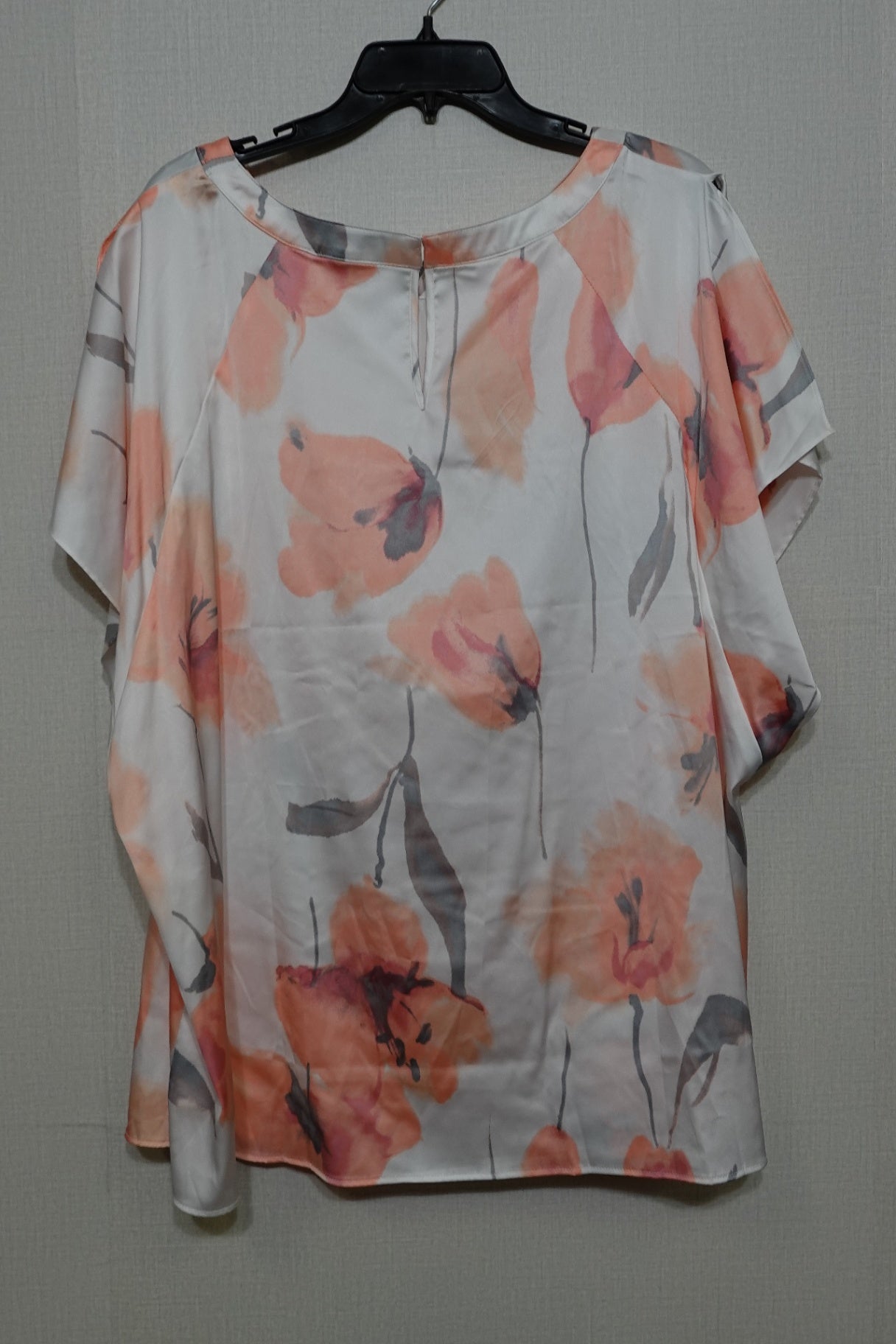 The limited, New Short Sleeved Top, Size 3X