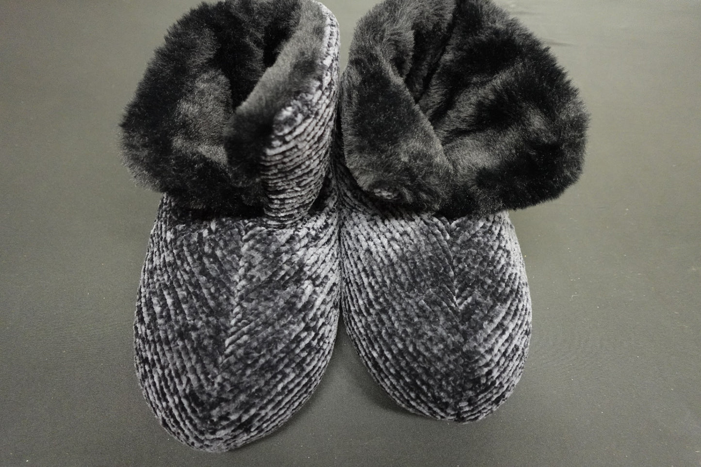 Cabernet, Fuzzy Slipper Boots, Size 9/10