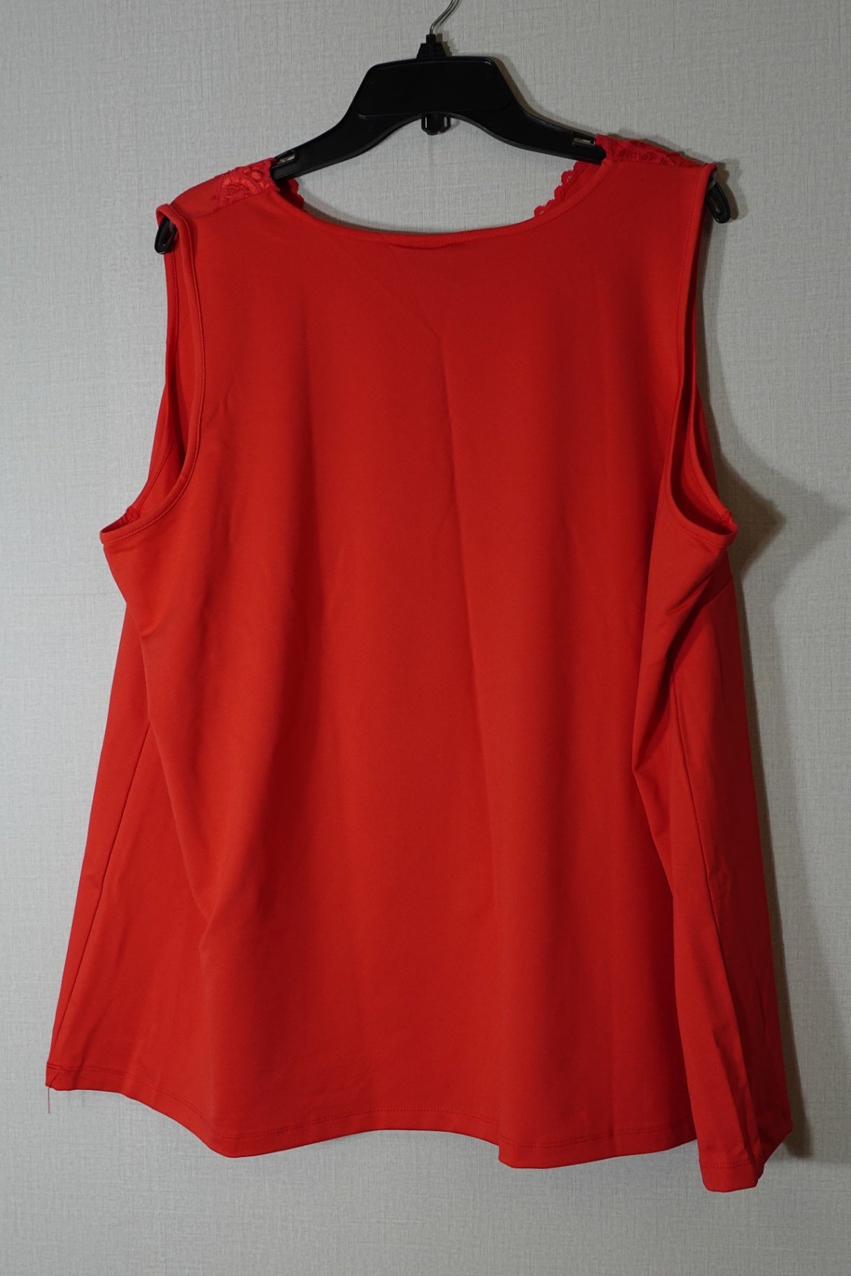 Maggie Barnes For Catherines, New sleeveless top, Size 28.28W