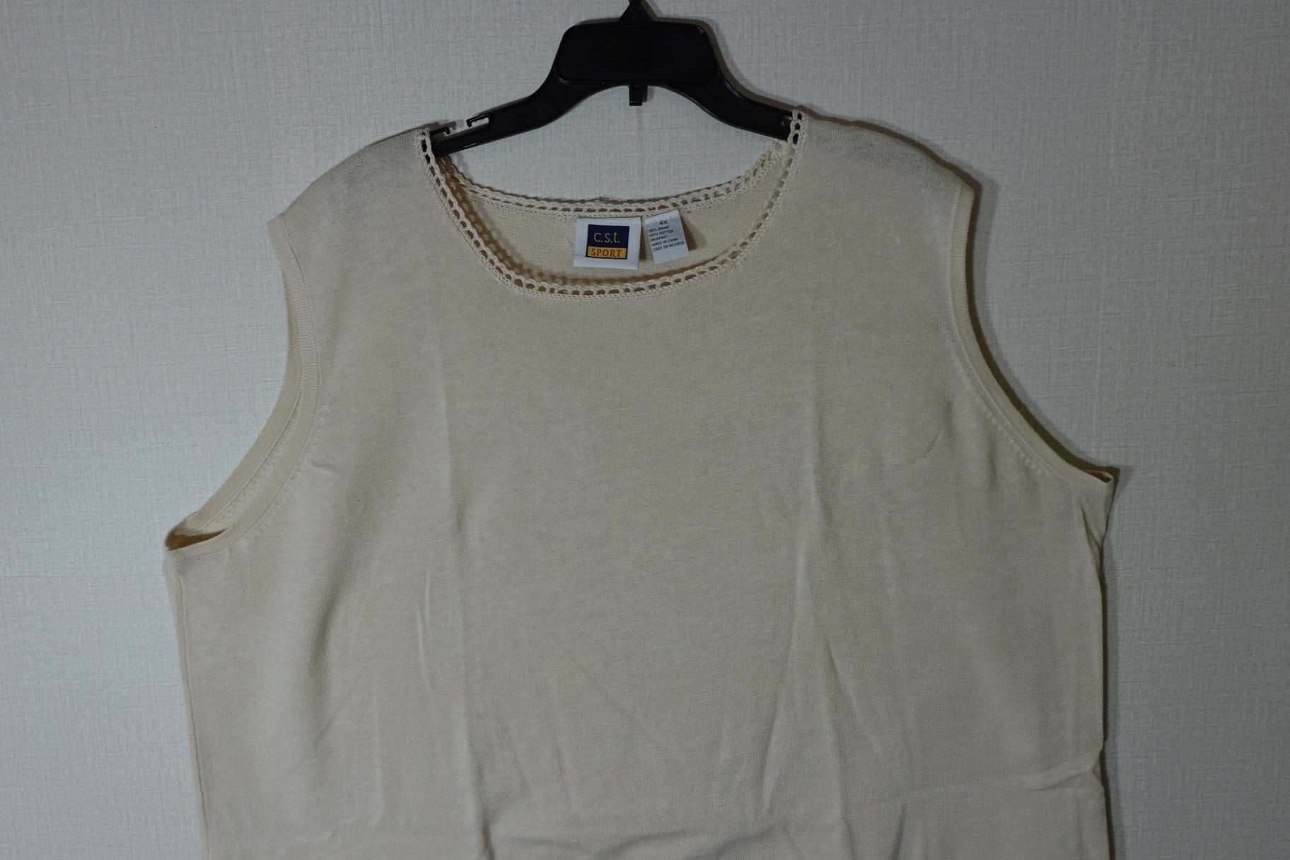 C.S.T SPORT, Sleeveless Top, Size 4X