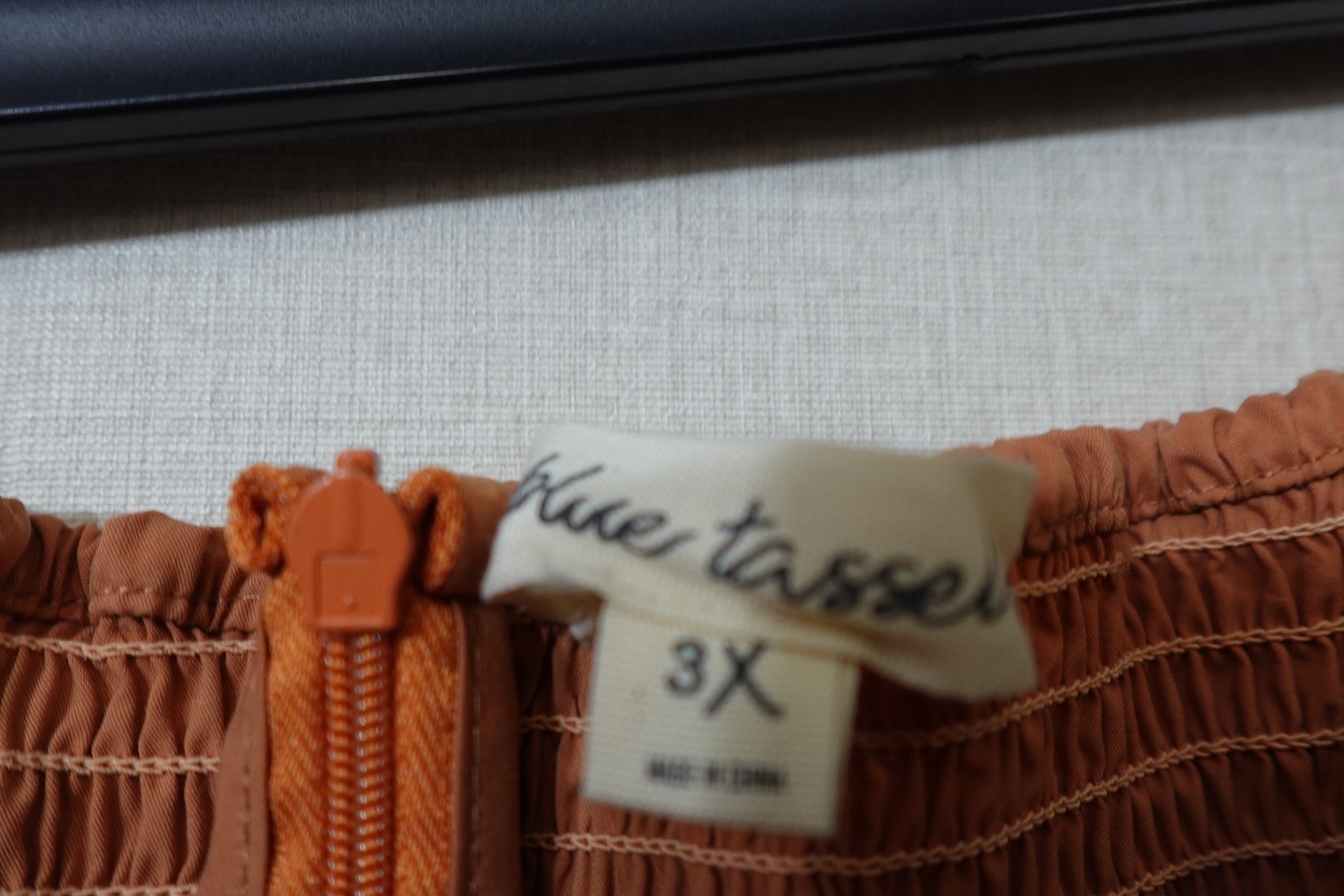 blue tasser, High Waisted Skirt, Size 3X