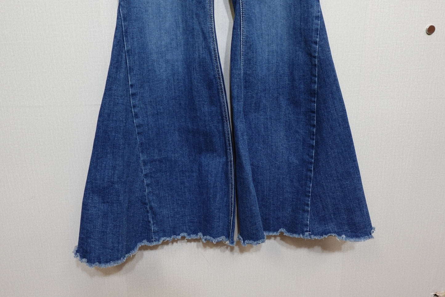 ARIAT, Bell Bottom Jeans, Size 14/16R Label 33R