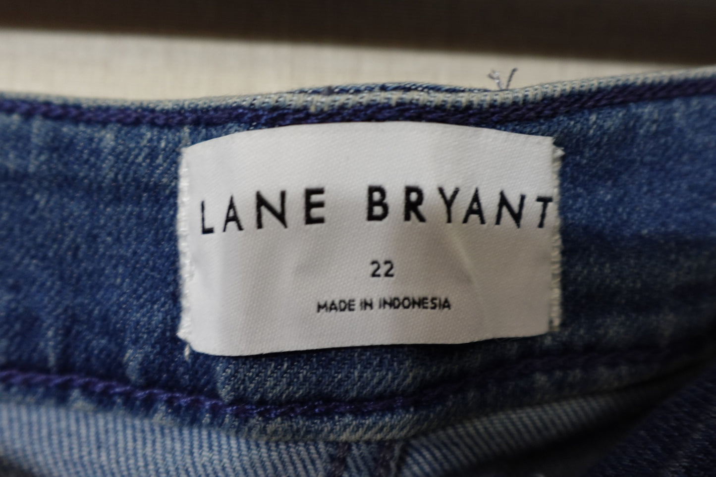 Lane Bryant, New Jeans Mid-Rise Wide Leg Capri, Size 22