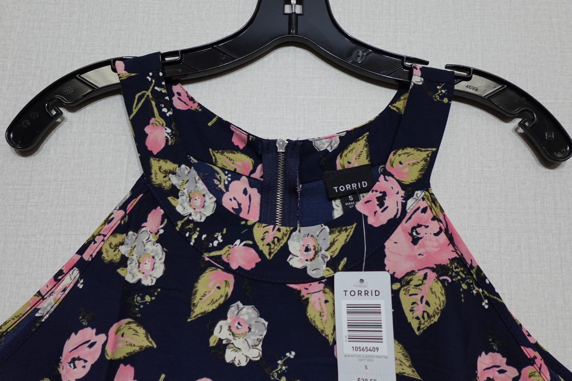 Torrid, New sleeveless top, Size 5X