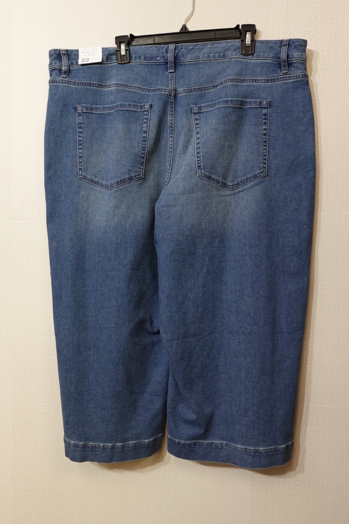 Lane Bryant, New Jeans Mid-Rise Wide Leg Capri, Size 22