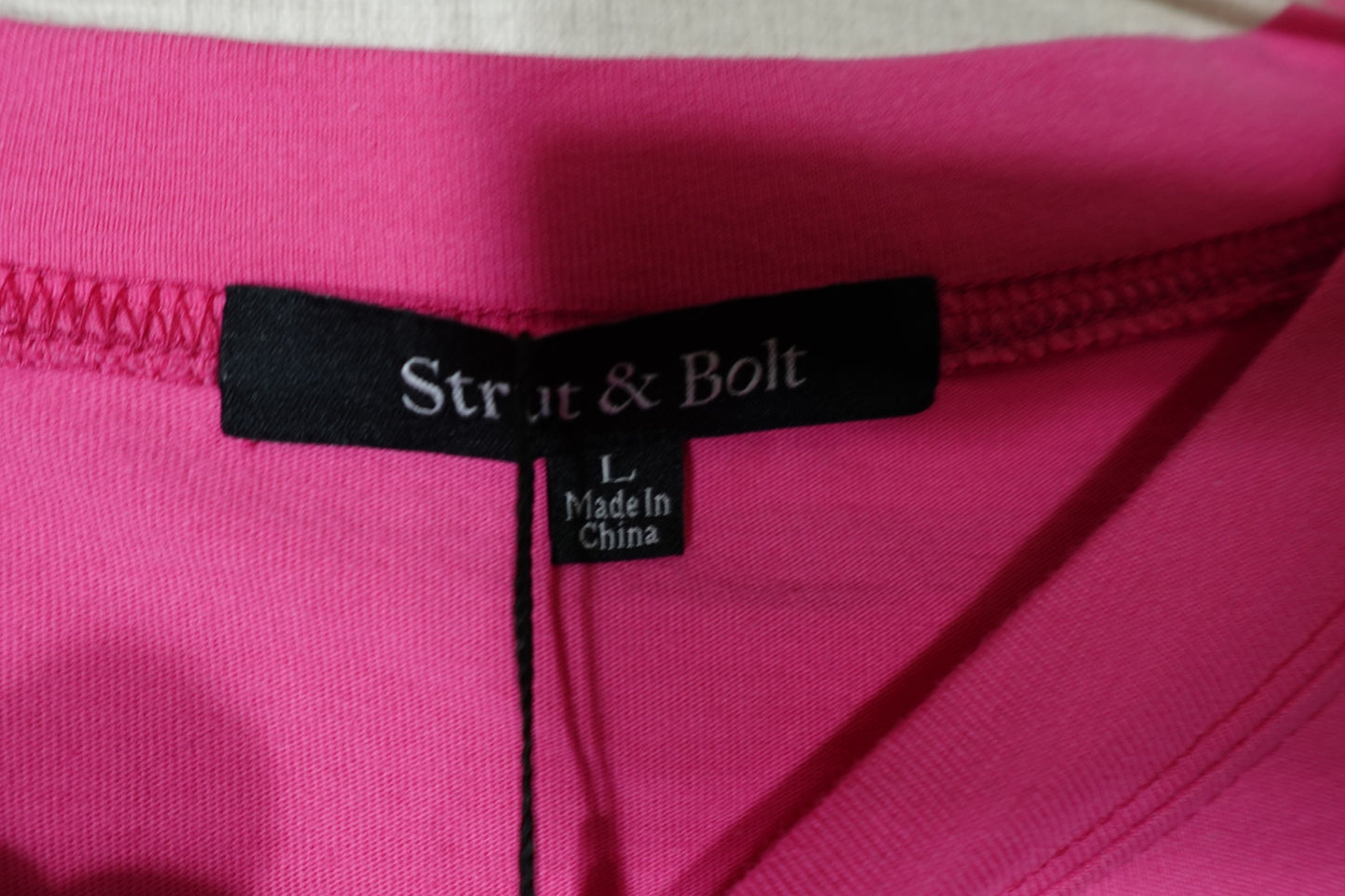 Strut & bolt, Sleeveless top, Size L