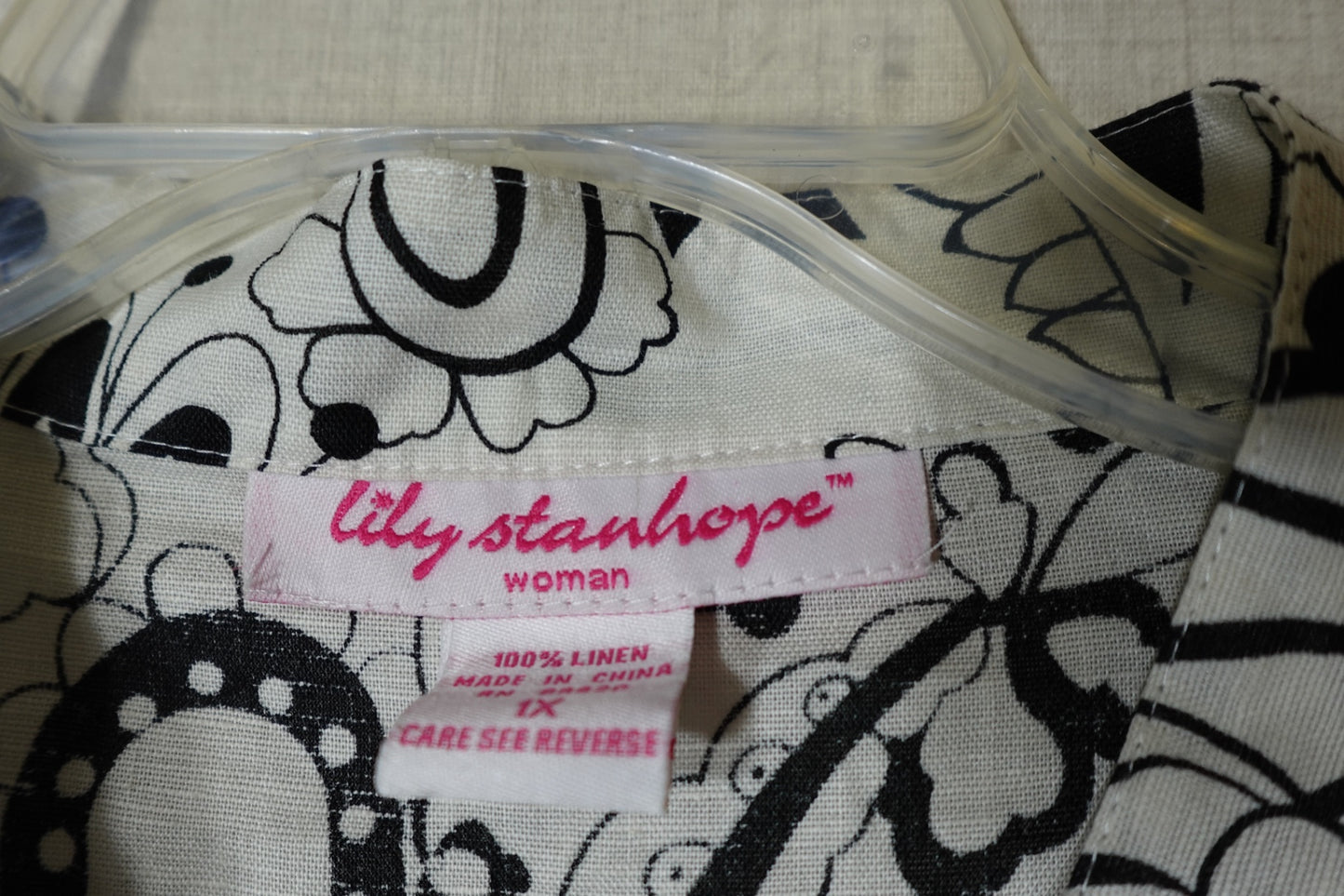 Lily stanhope, 3/4 Sleeve Top, Size 1X