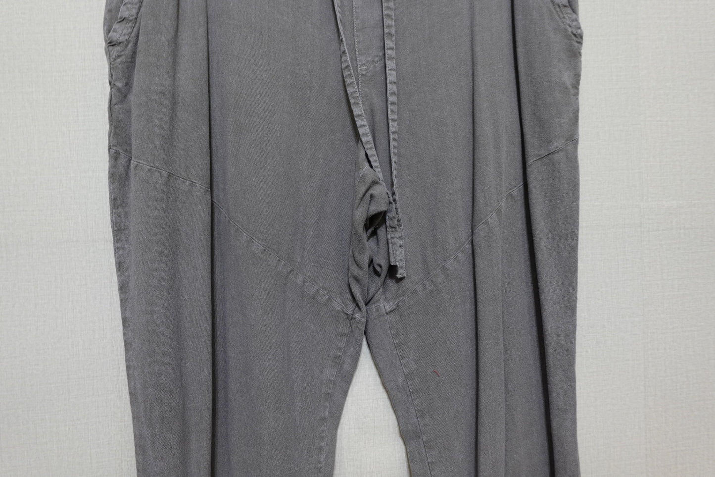 Sincerely Jules, Cropped Pants , Size XL