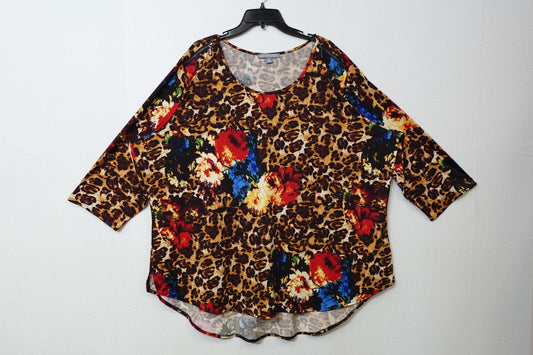 KATE & MALLORY, 3/4 sleeve top, Size 3X