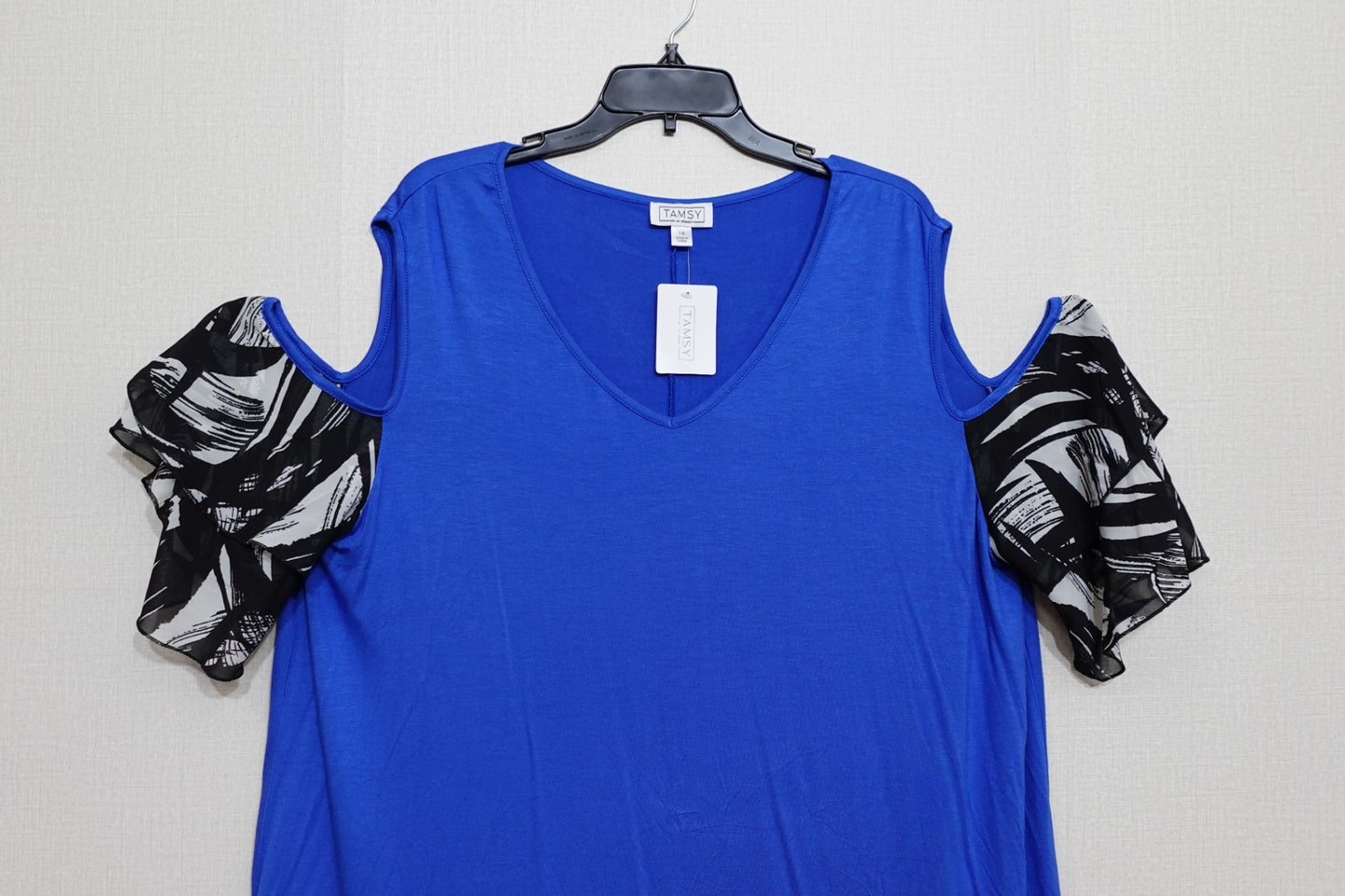 TAMSY, new Shorts Sleeve Top, Size XL/2X (1X)