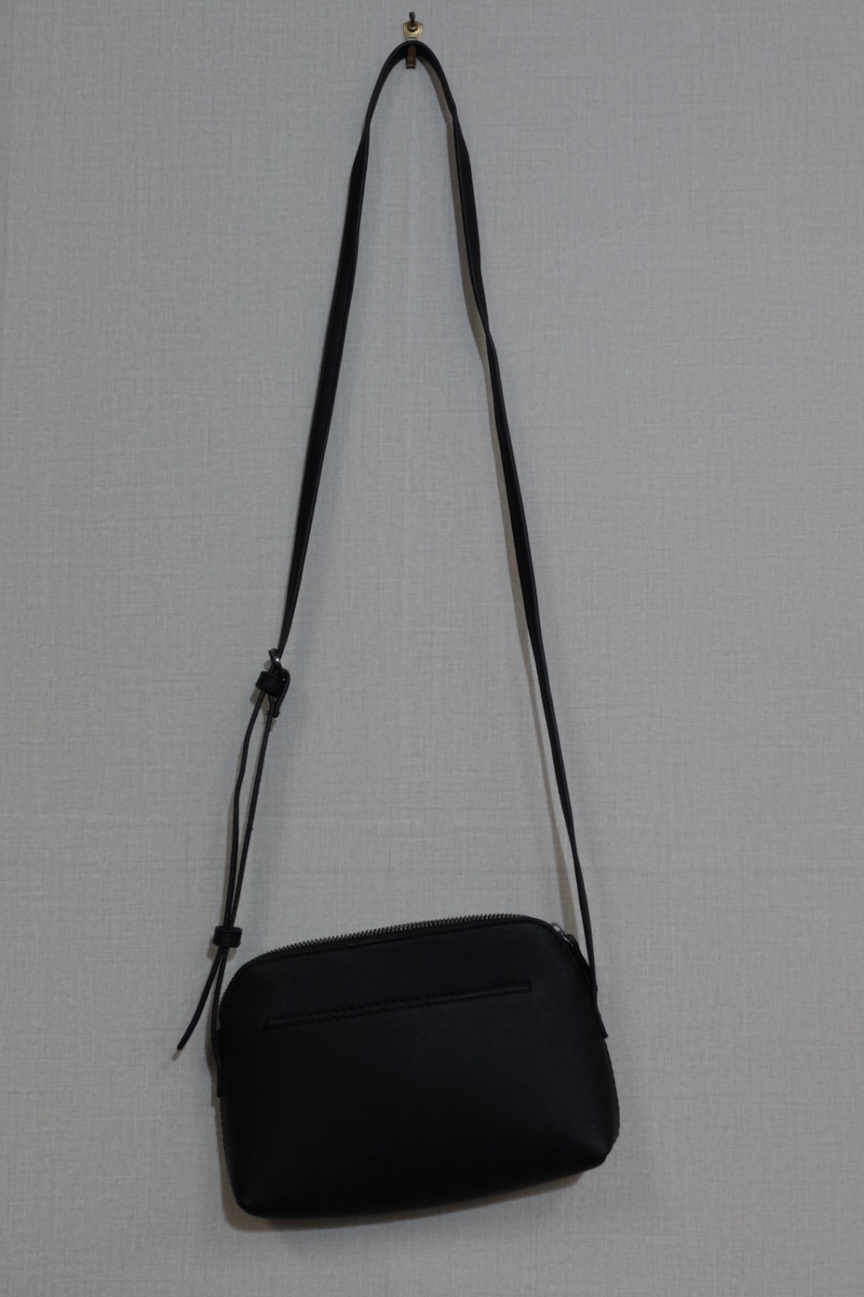 Universal Thread, Crossbody Bag, Size Small Crossbody