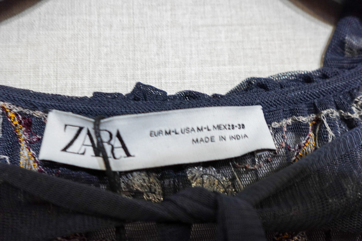 Zara, New Event Dress, Size M/Large (Chest 27-29 waist 28-29 Hips: 40.2-41 (Inches)