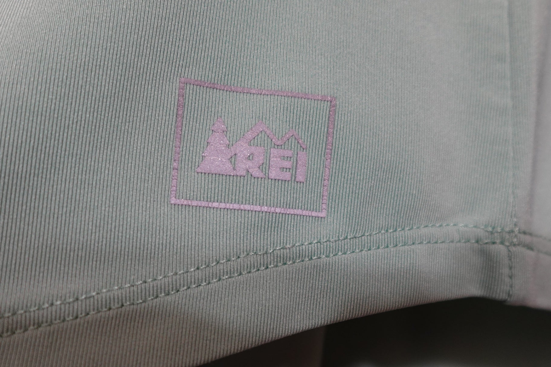 REI, Active top, Size Large