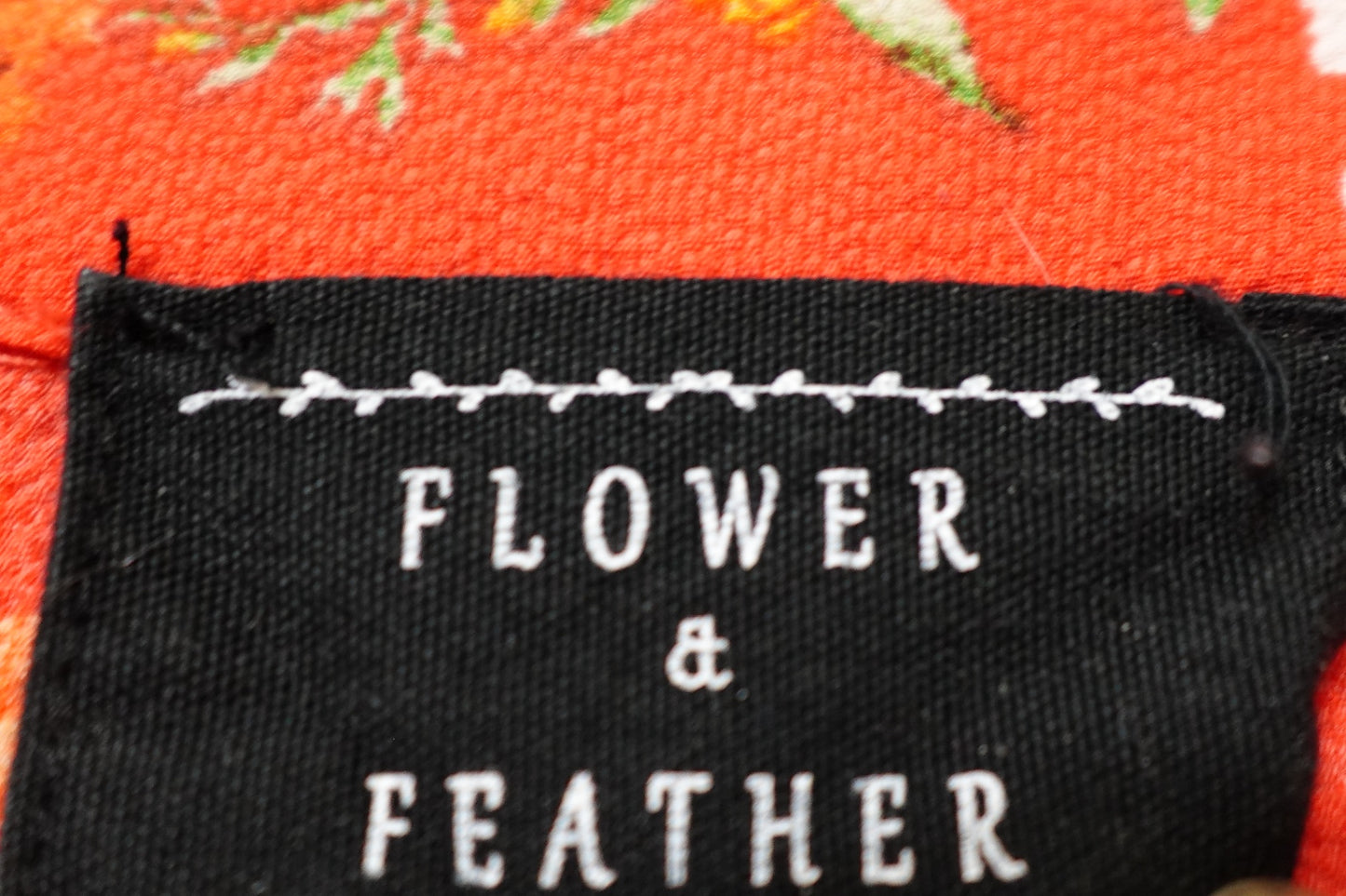 Flower & Feather, Short Sleeved Top, Size XL