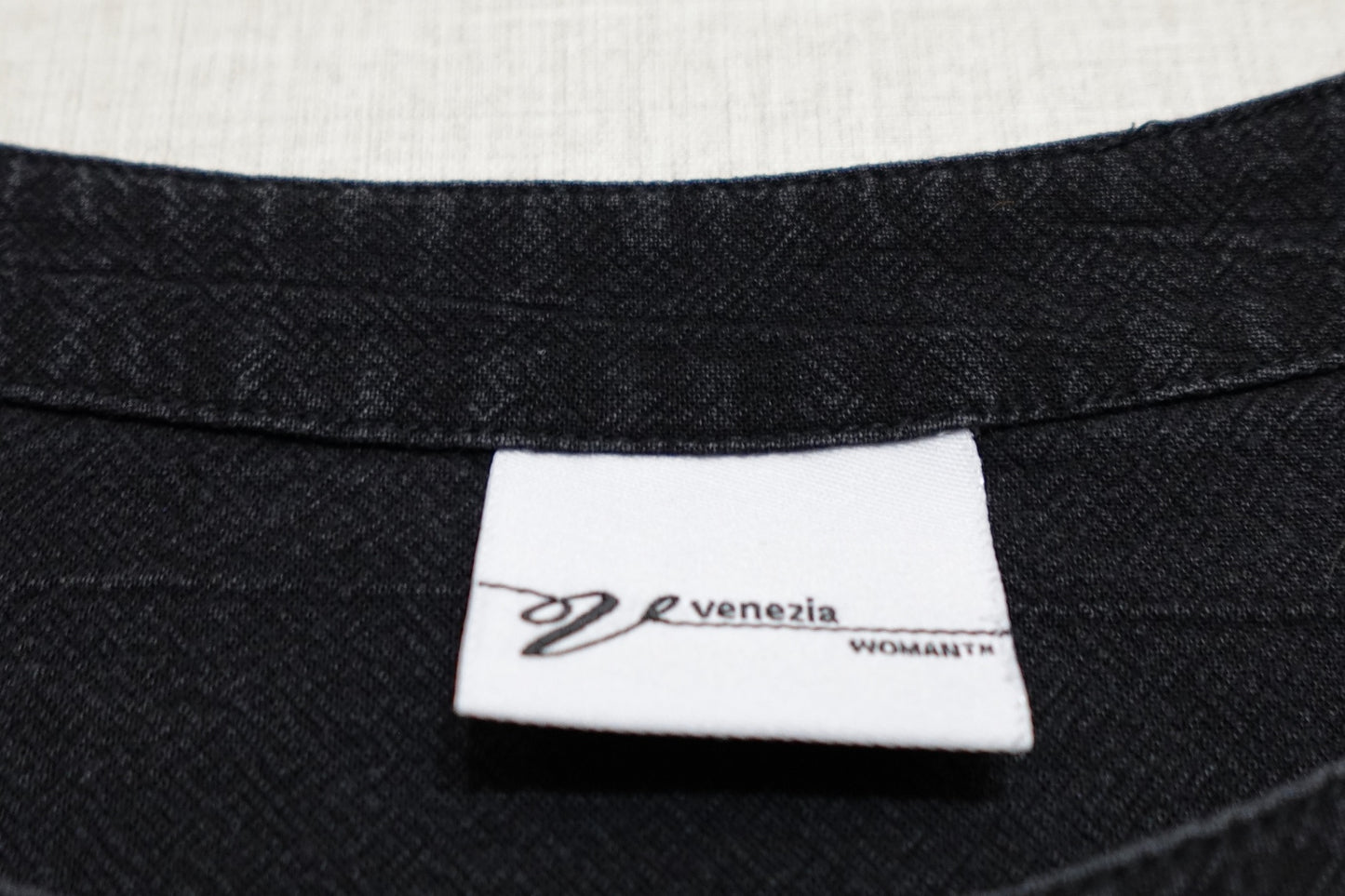 Venezia, Short Sleeves Top, Size 18/20