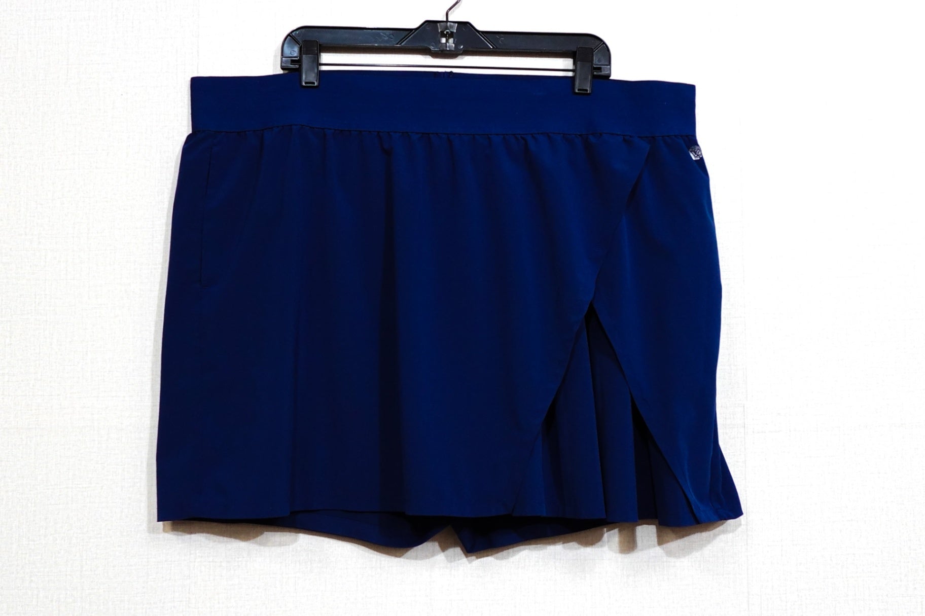 LIVI Active, Active Skorts, Size 22/24