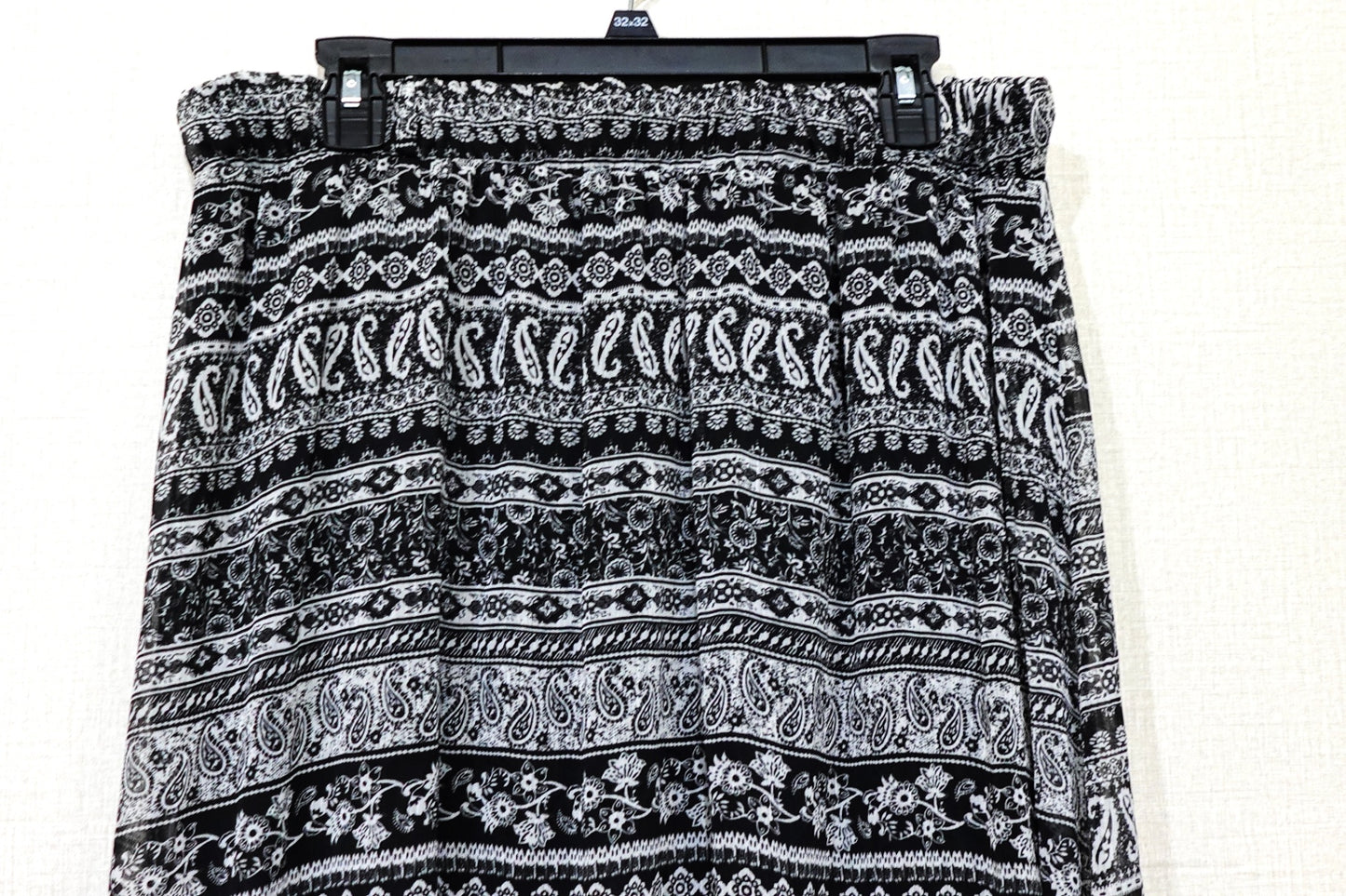 No Boundaries, High low Skirt, Size Large (Tag Juniors XL)