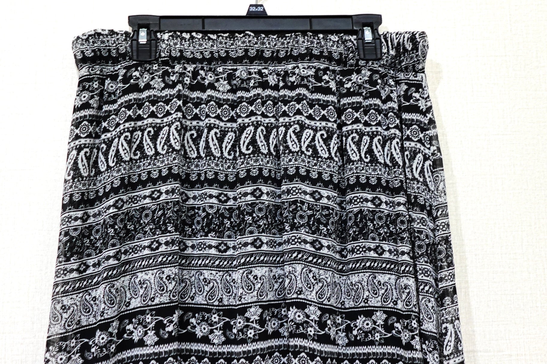 No Boundaries, High low Skirt, Size Large (Tag Juniors XL)