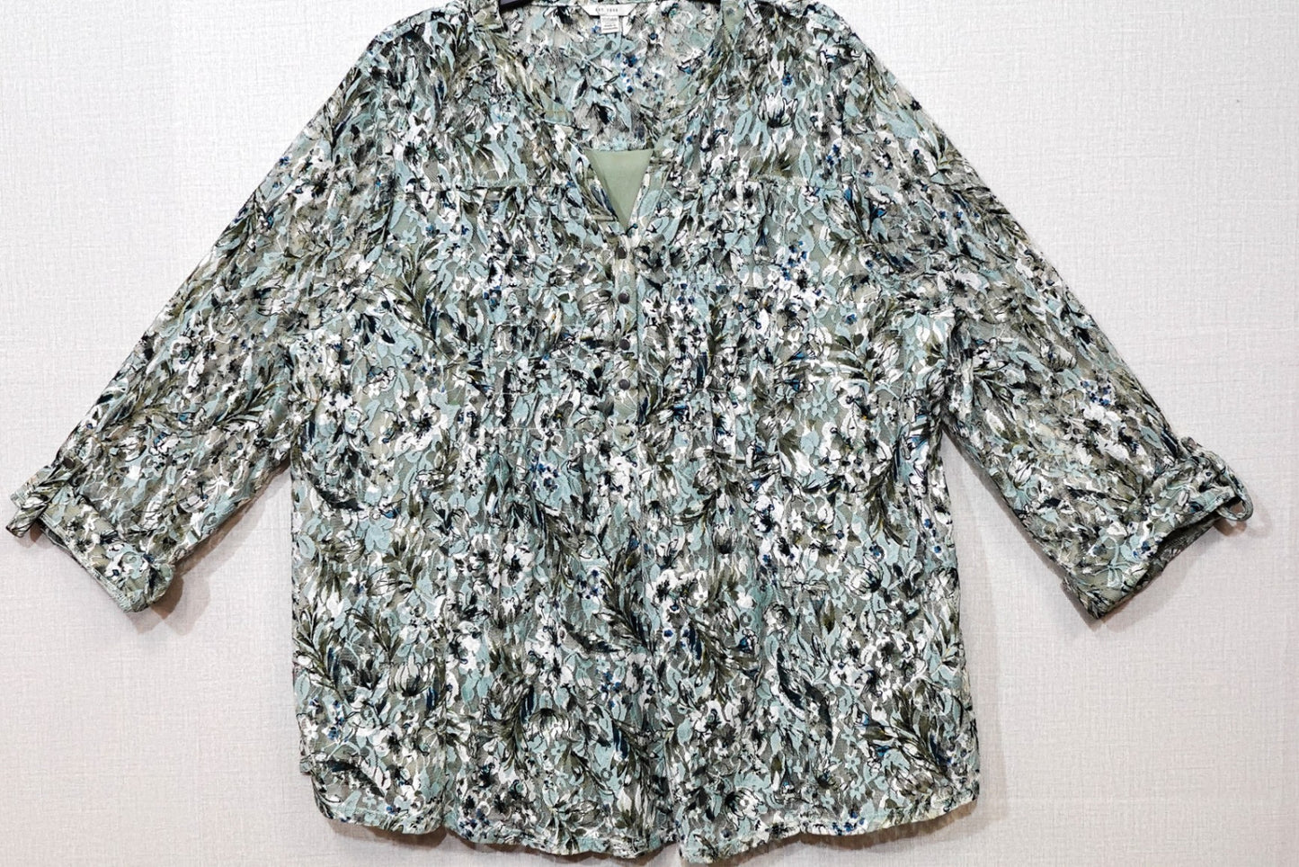 Cato, Long Sleeves Top, Size 22/24W