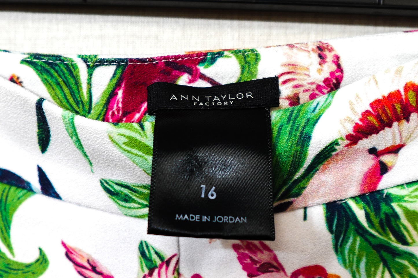 Ann Taylor Factory, Shorts, Size 16