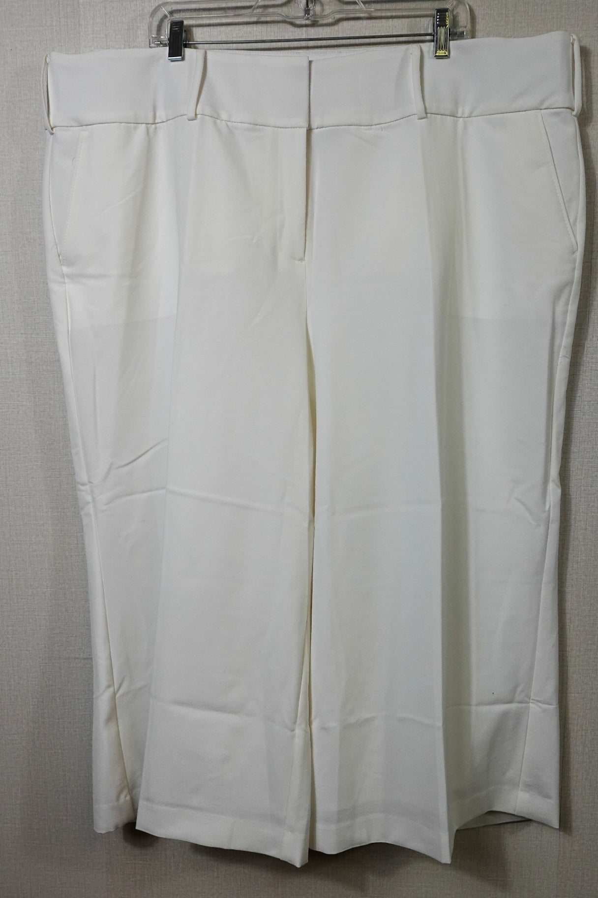 Lane Bryant, New High-Rise Wide-Leg Capri, Size 24