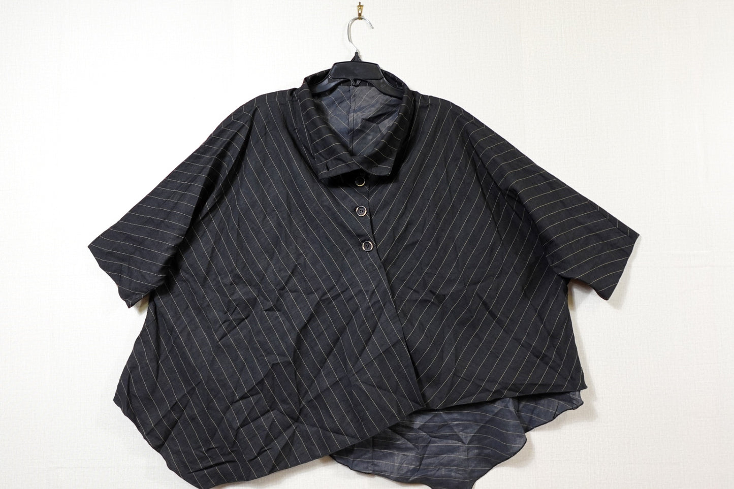 Honor, Short Sleeved Asymmetric Top, Size XL