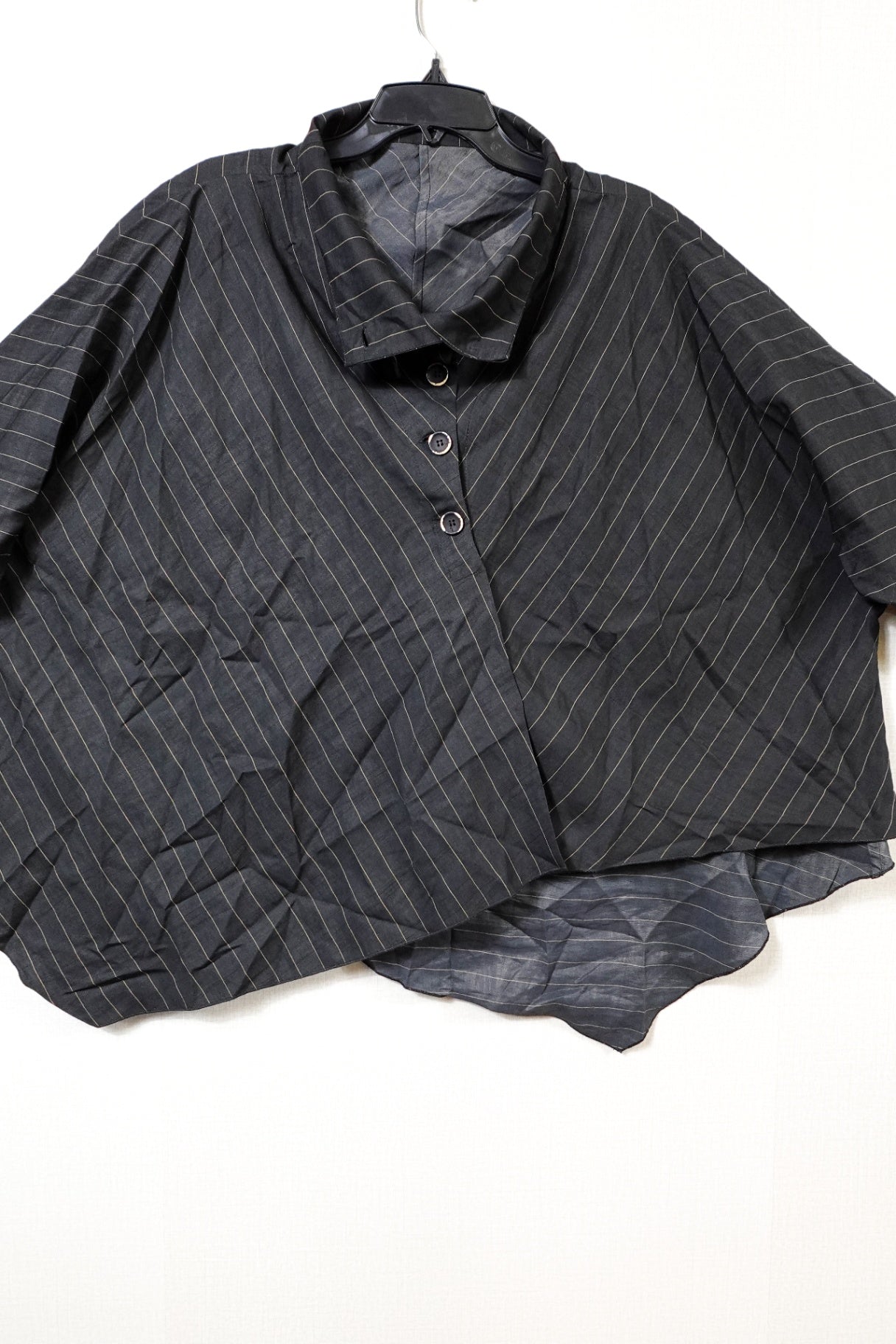Honor, Short Sleeved Asymmetric Top, Size XL