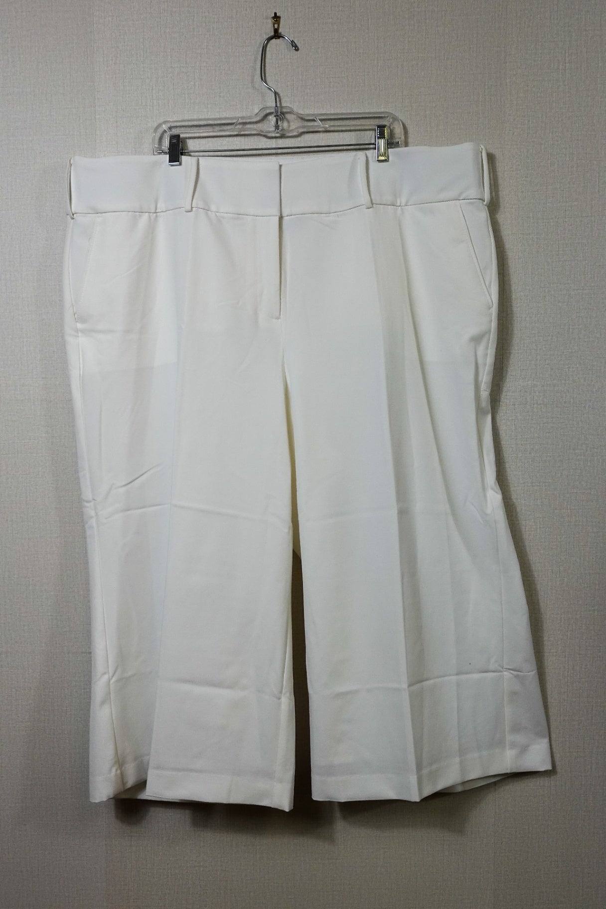 Lane Bryant, New High-Rise Wide-Leg Capri, Size 24