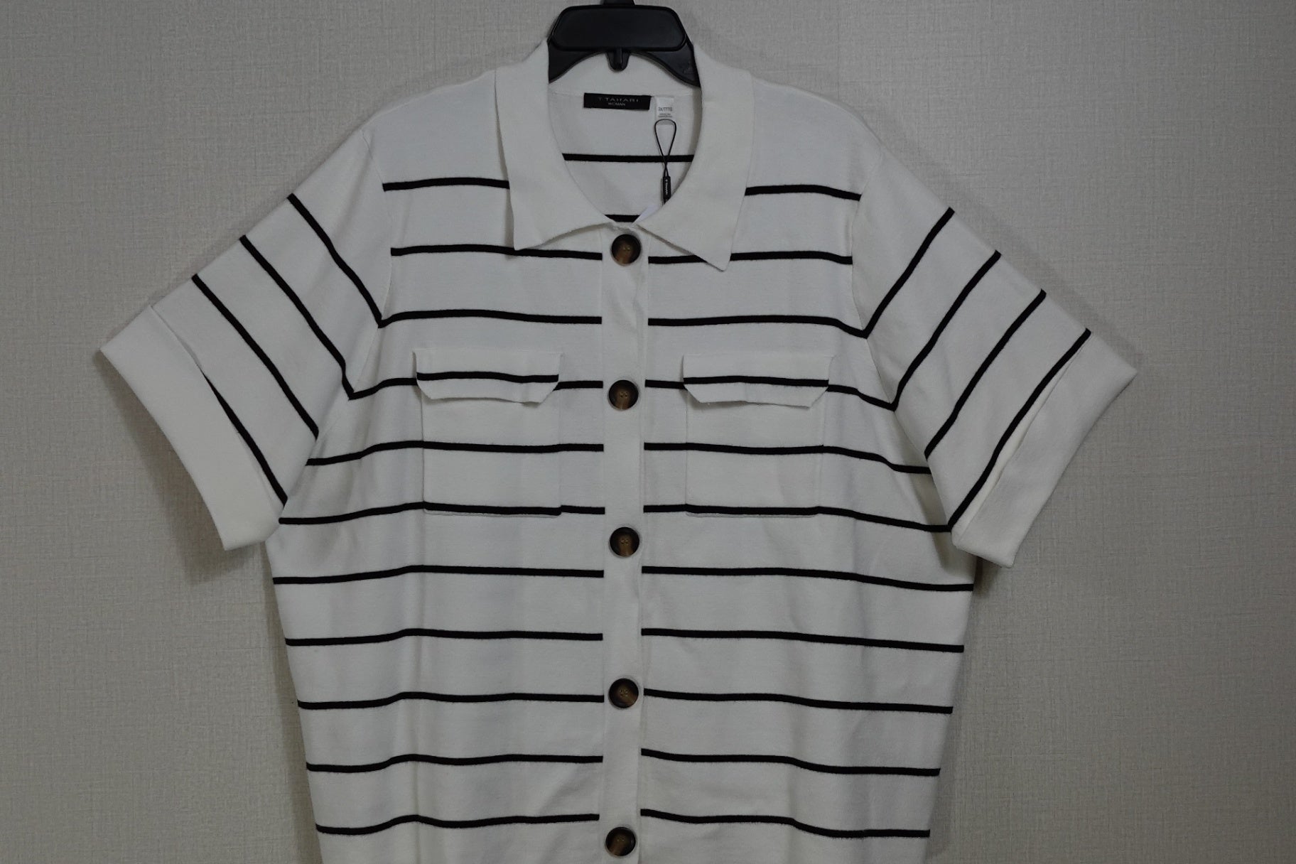 Tahari, NEW Short Sleeve Top, Size 3X