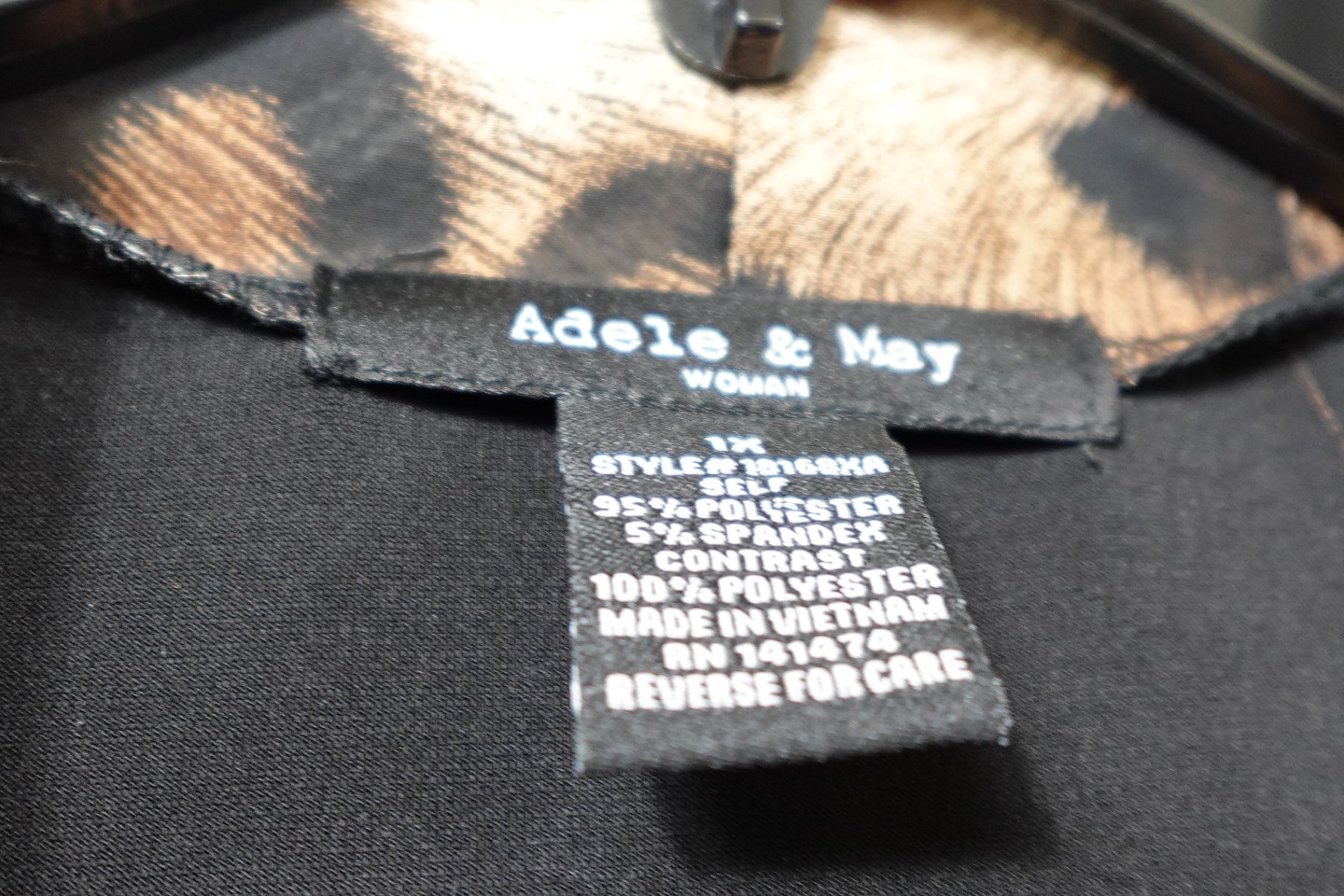 Adele & May, Short Sleeved Top, Size XL (1X)