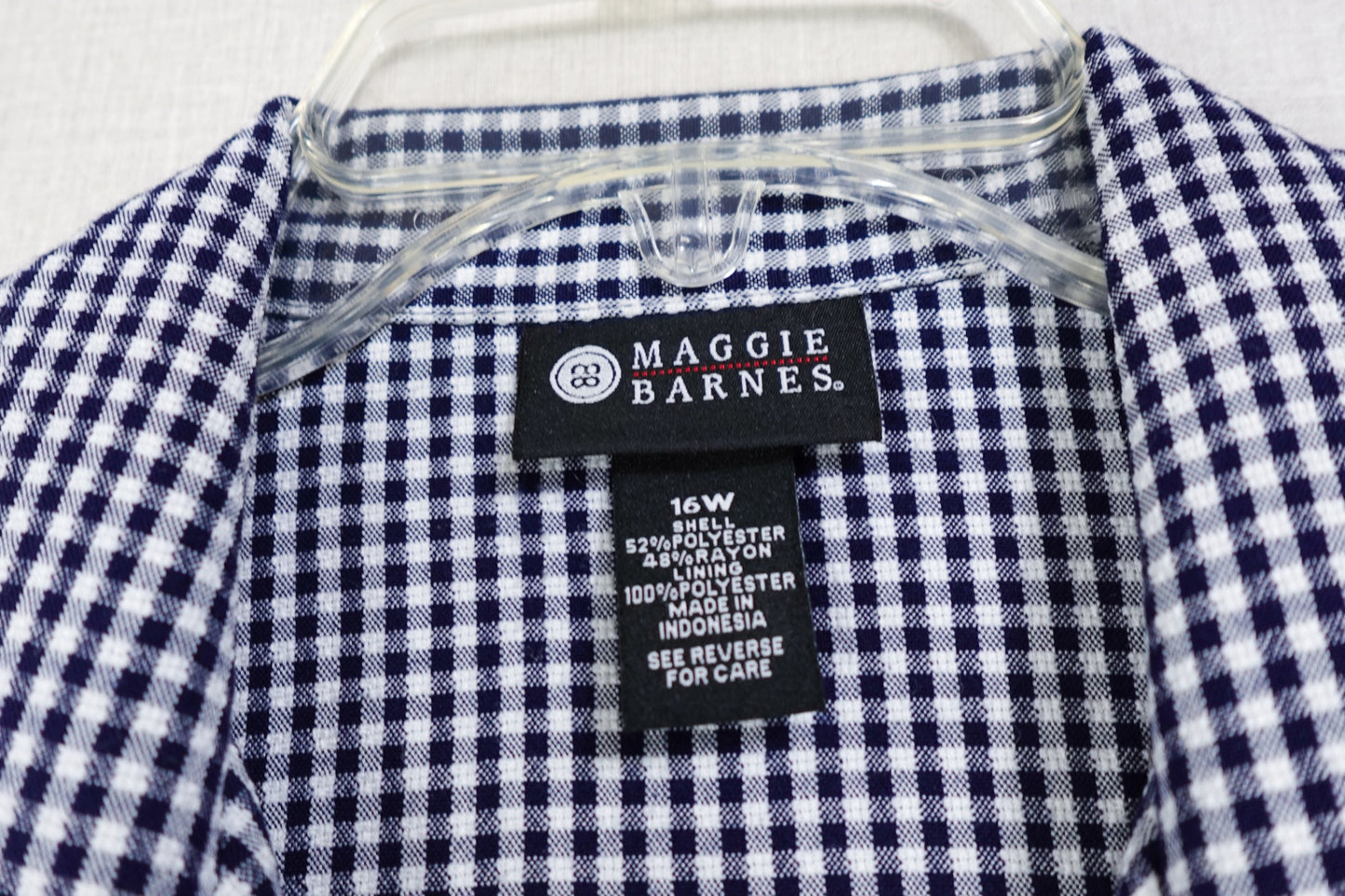 Maggie Barnes, Shorts Sleeve Top, Size 16W