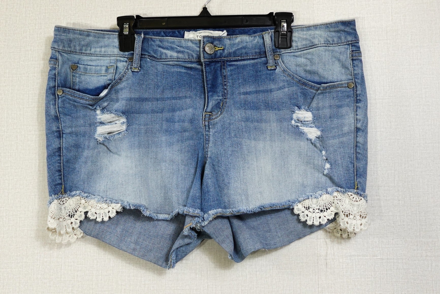 Torrid, Jean shorts , 18