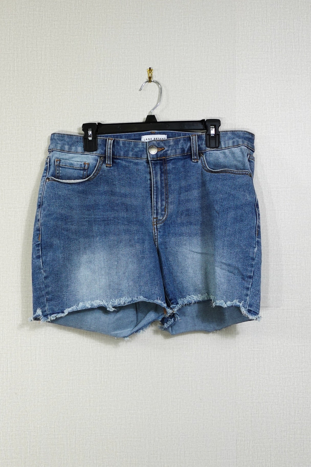Lane Bryant, Shorts- mid rise flex magic waistband signature short, 16