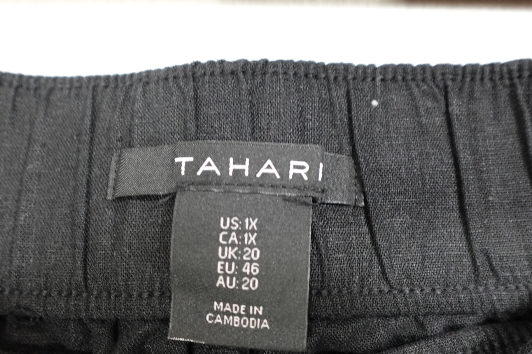 Tahari, Shorts , 1X