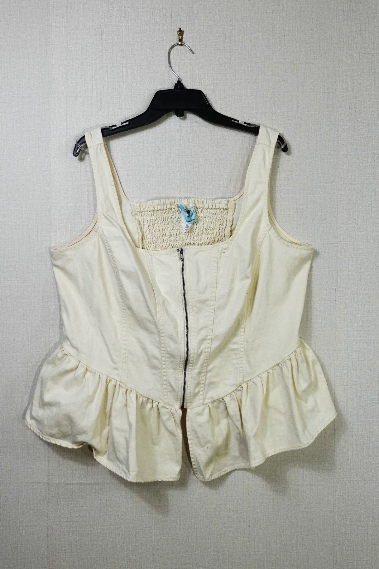 Future collective, Sleeveless Cropped Top, 20W (Label )1X