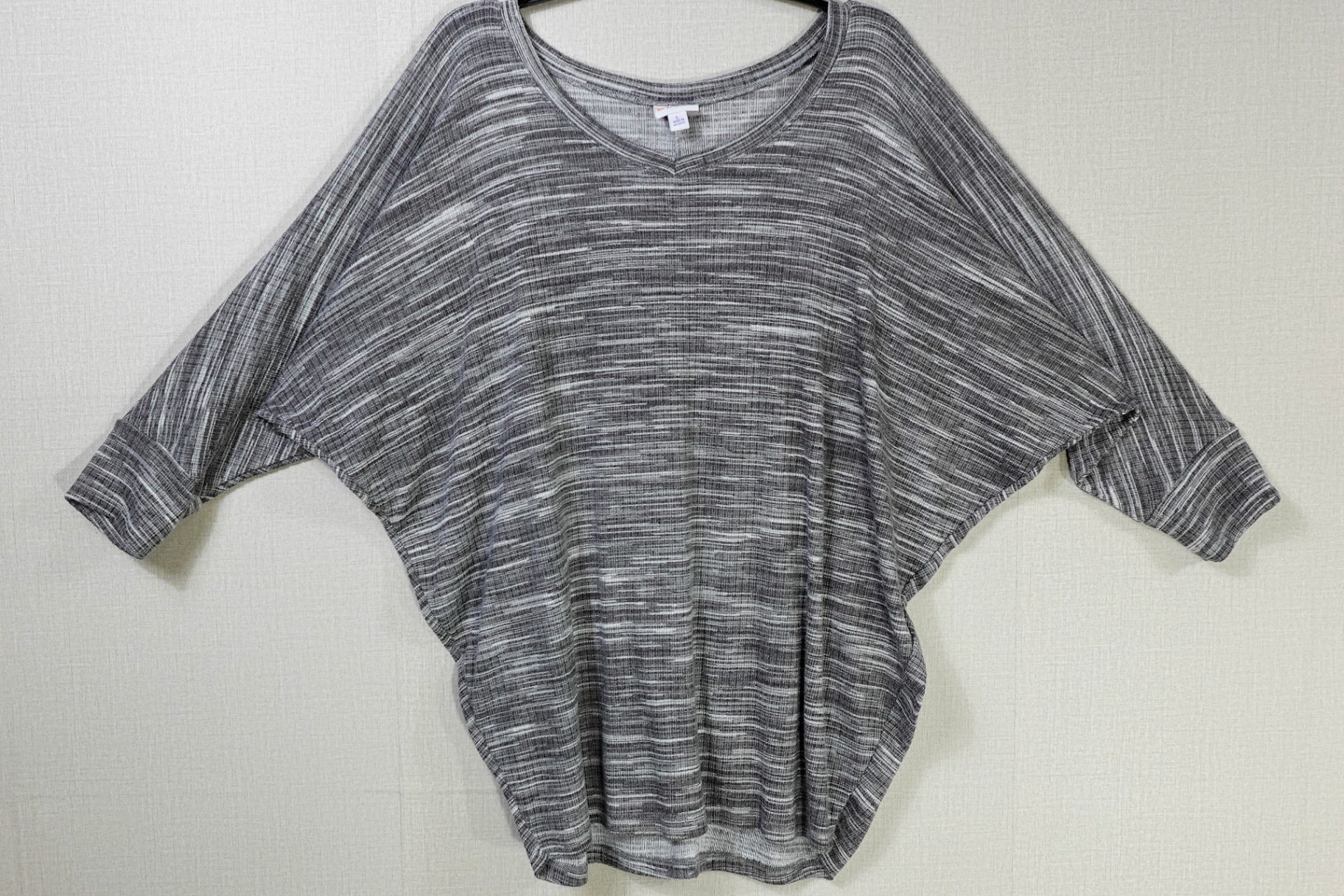 Lularoe, 3/4 SLEEVE TOP, L
