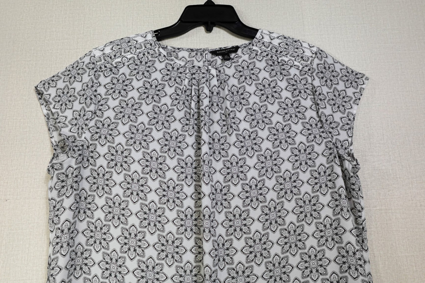 Banana Republic, Short Sleeves Top, XL