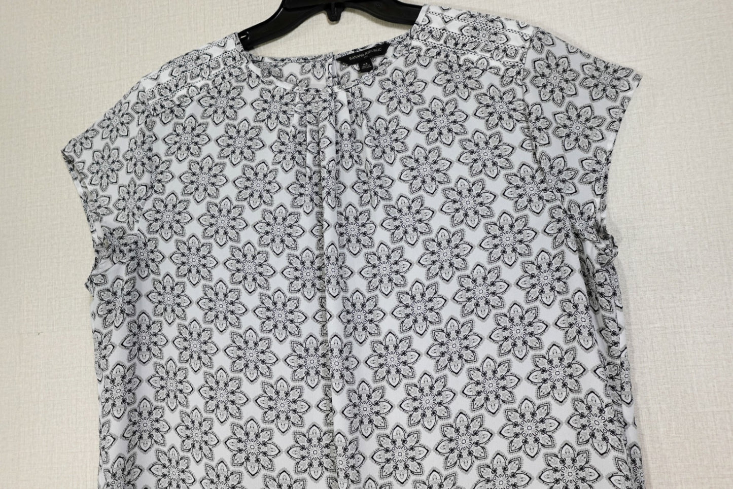 Banana Republic, Short Sleeves Top, XL