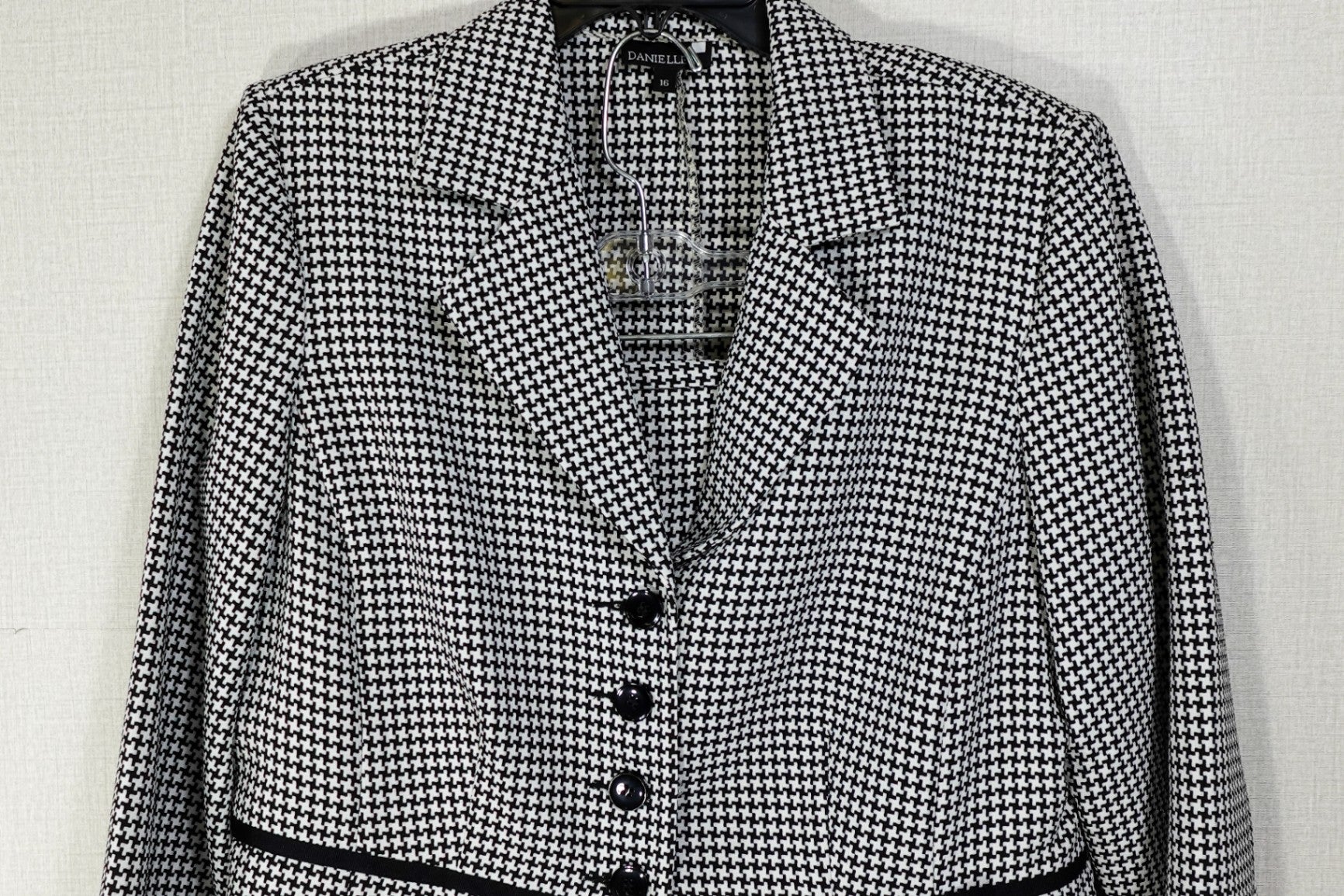 Danielle B., New skirt and blazer set, 16