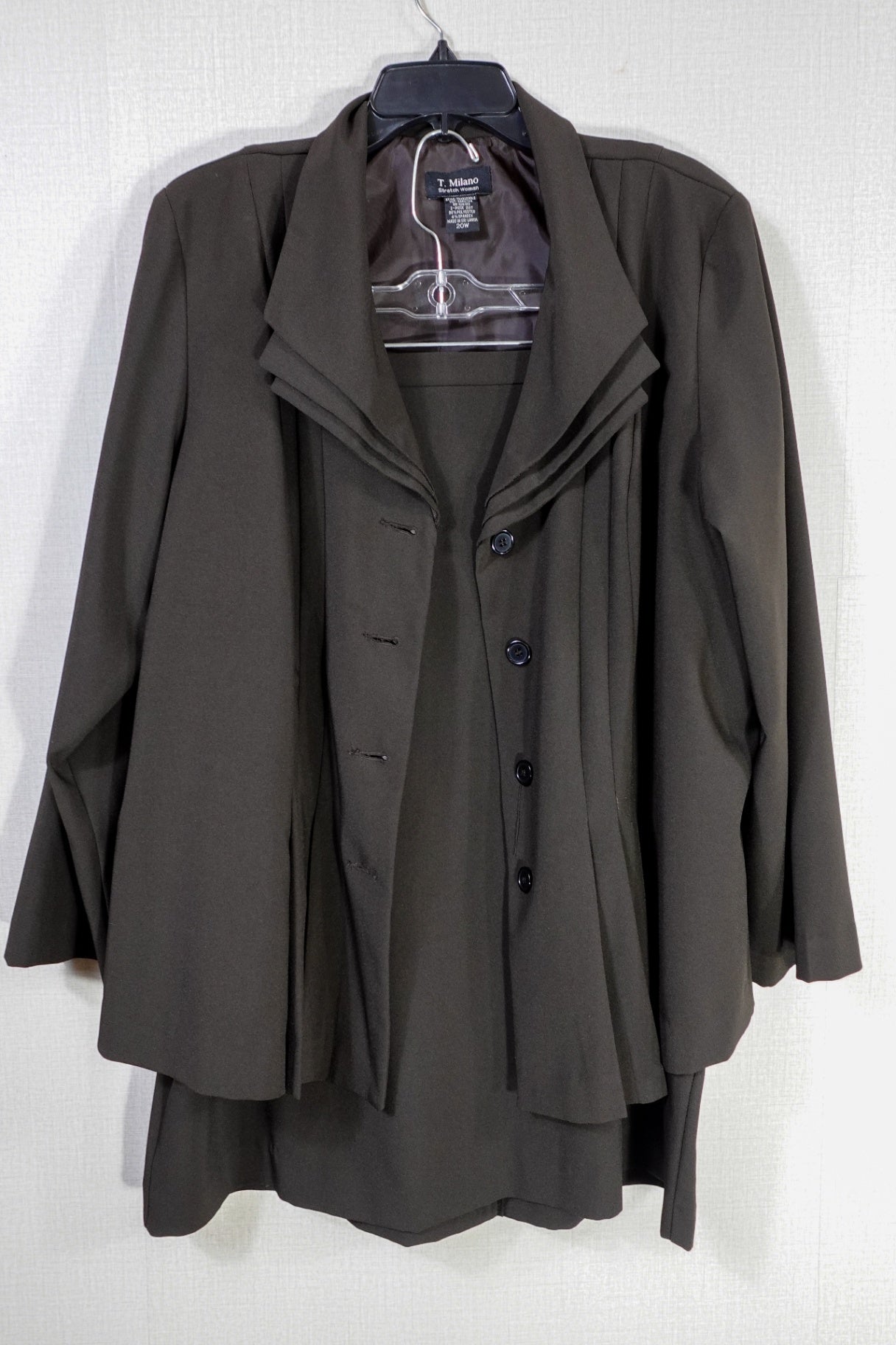 T. Milano, skirt and blazer set, 20W