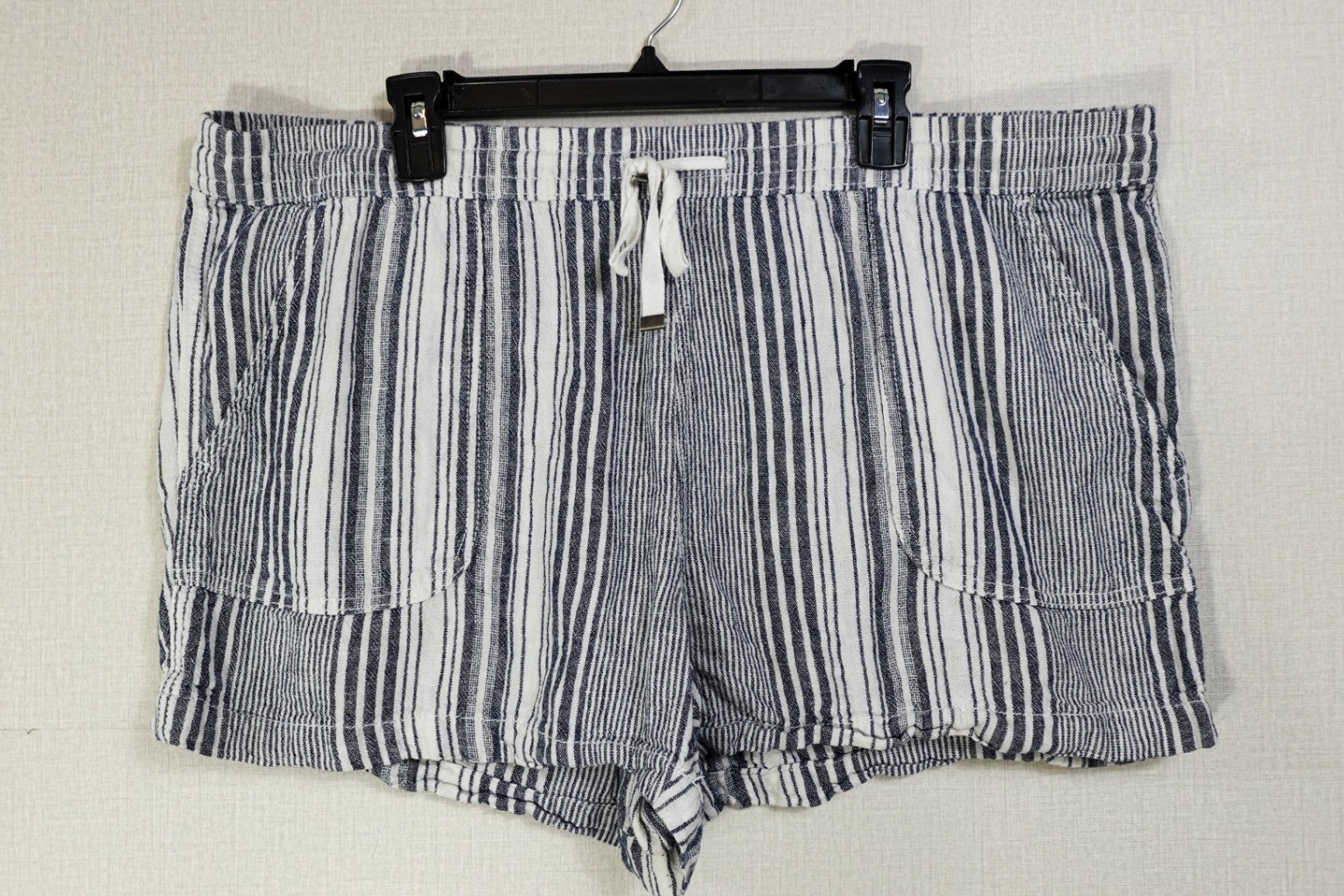 Time and Tru, Shorts, 22