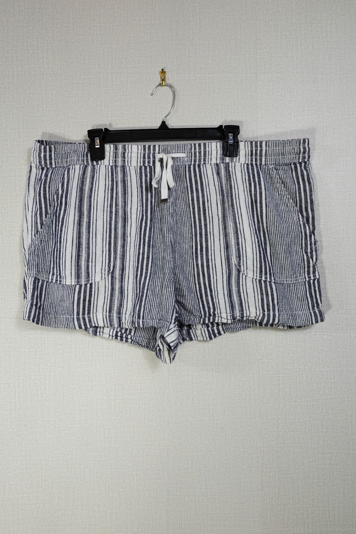 Time and Tru, Shorts, 22